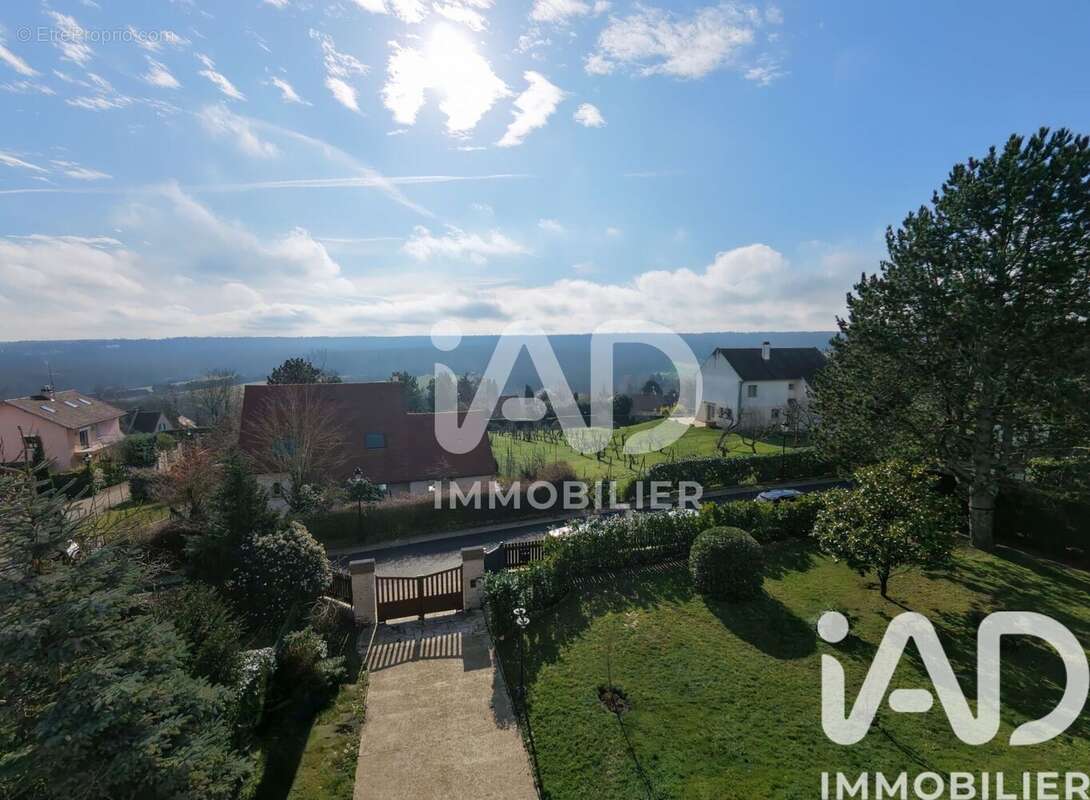 Photo 2 - Maison à CHAMBOURCY