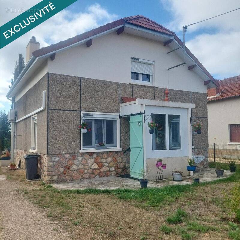 Photo 1 - Maison à DUN-SUR-AURON