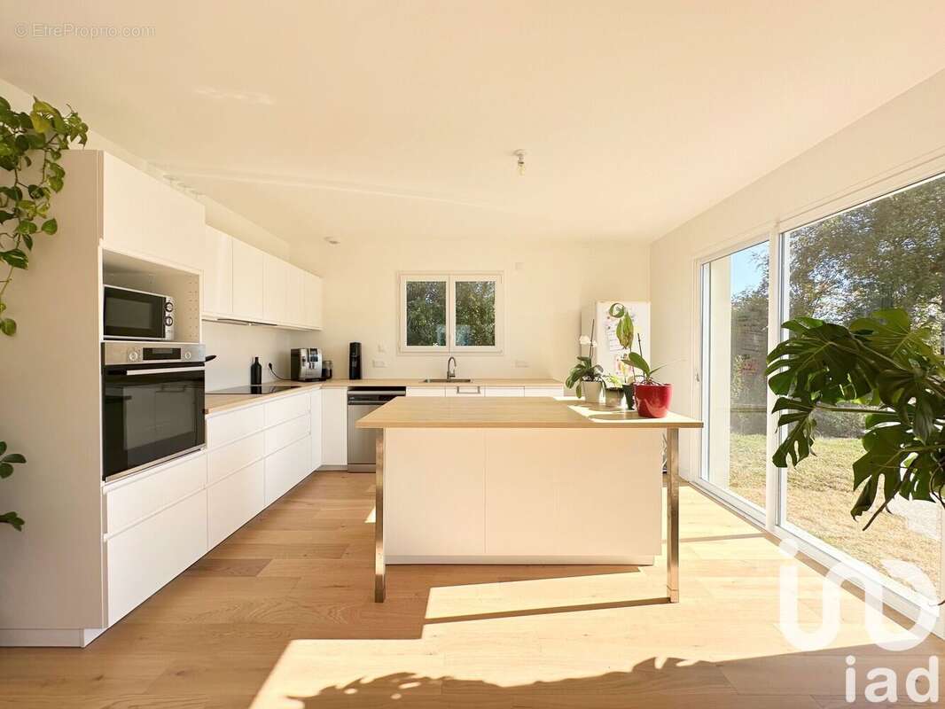 Photo 2 - Maison à LEOGNAN