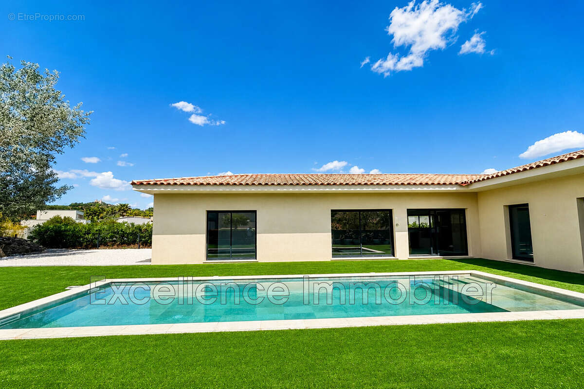 Maison à GRIMAUD