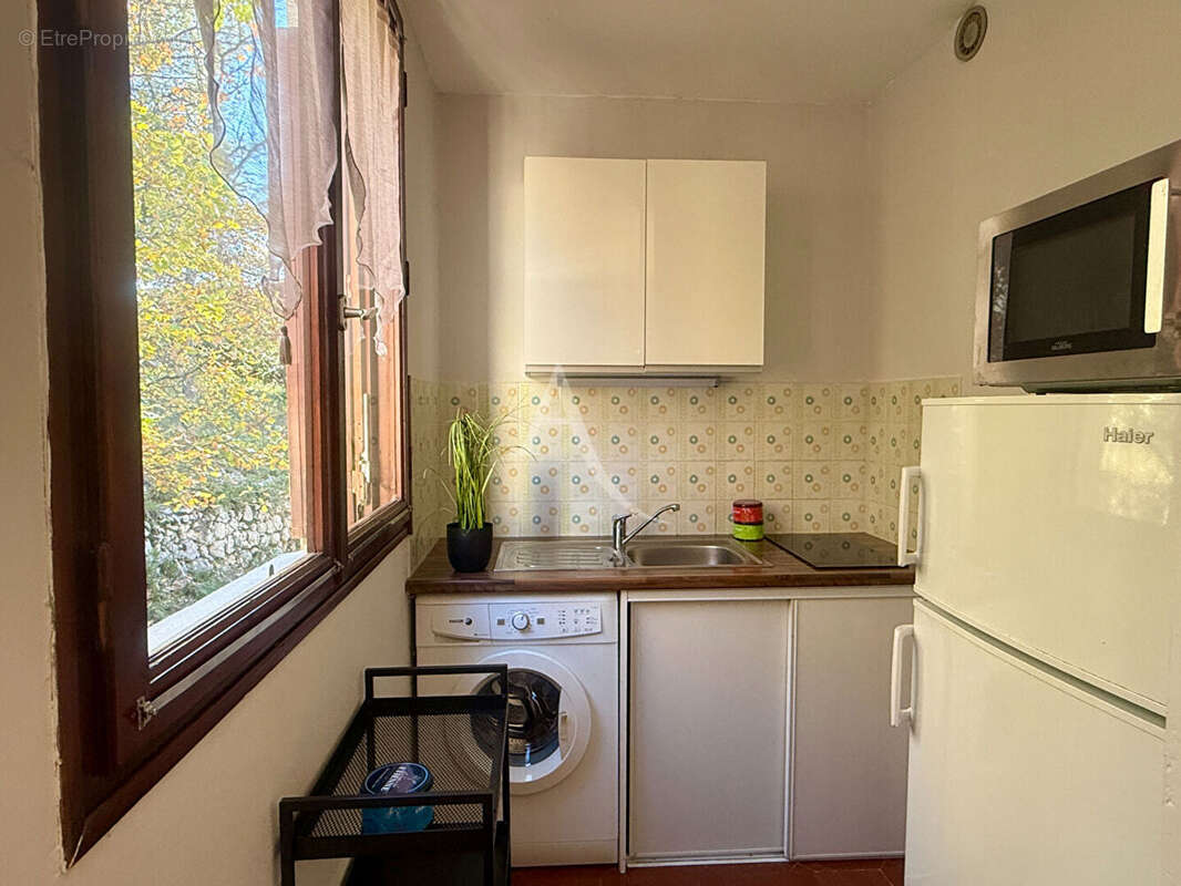 Appartement à GREOUX-LES-BAINS