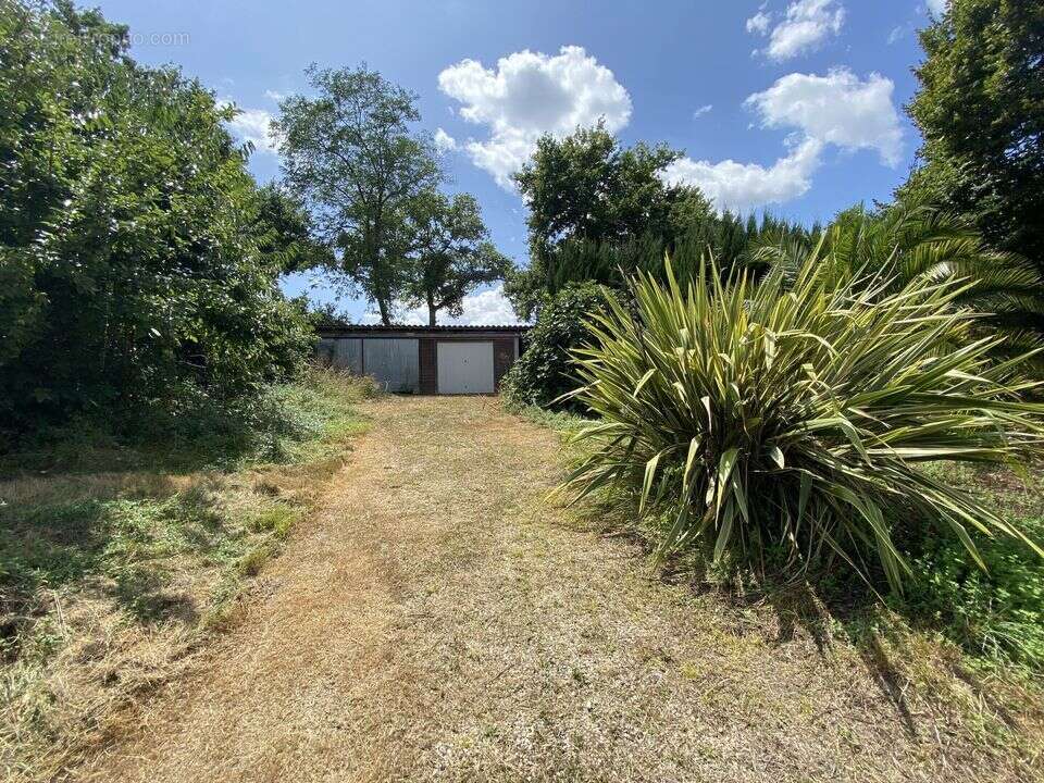 MAISON Type T5 de 188 m2 avec dépendance proche de Barbotan - photo 21