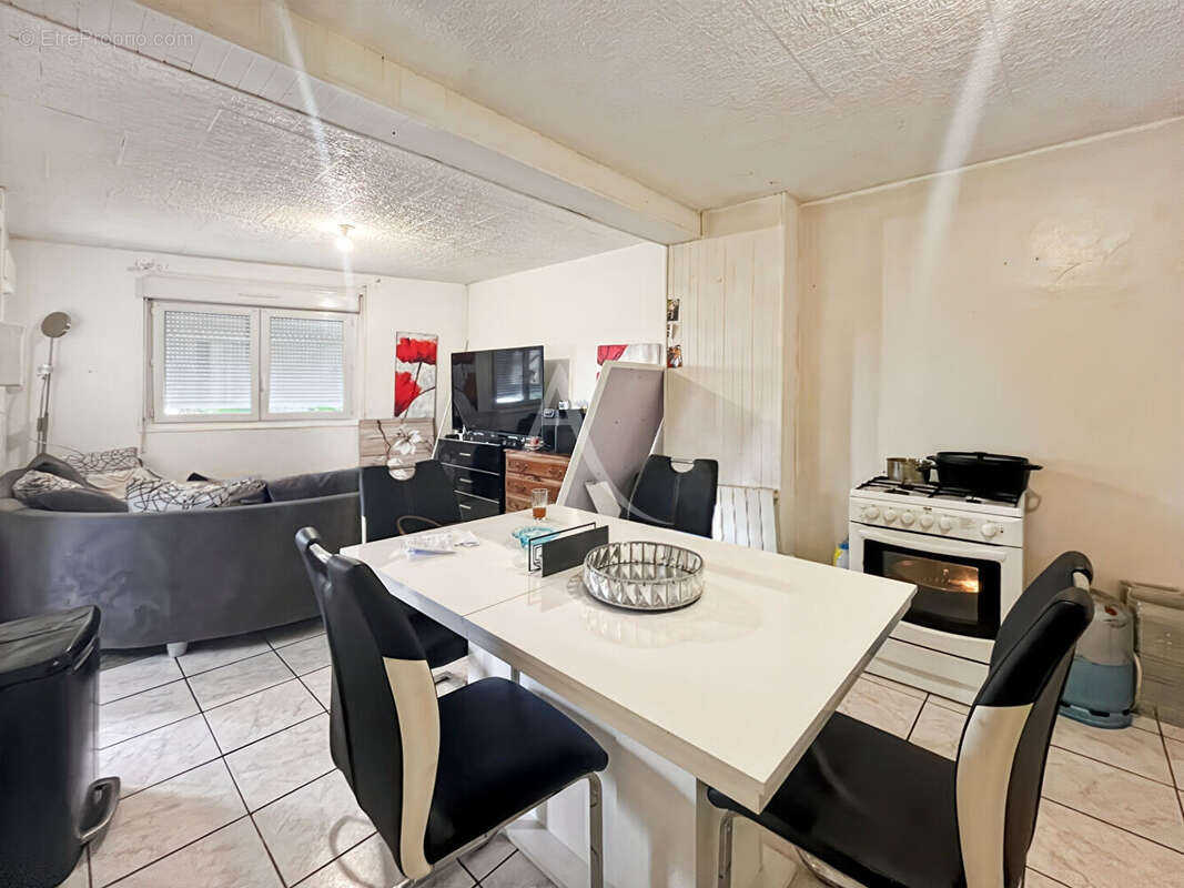 A VENDRE - Ensemble immobilier de deux maisons en location - photo 3