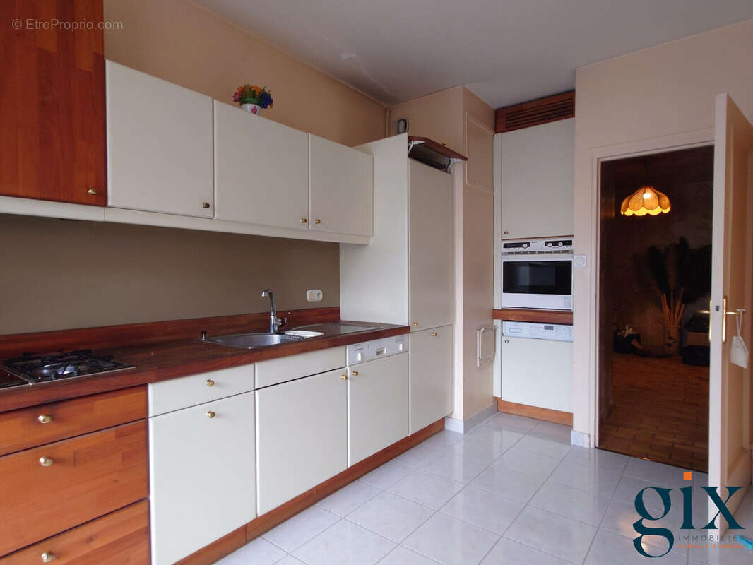Appartement à MEYLAN