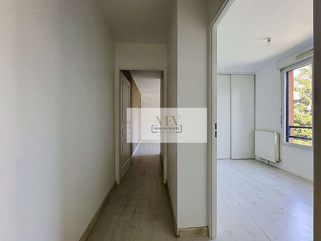 Appartement 3 pièces 66 m² - Rue Pierre Brossolette - Proche bords de Marne - photo 8