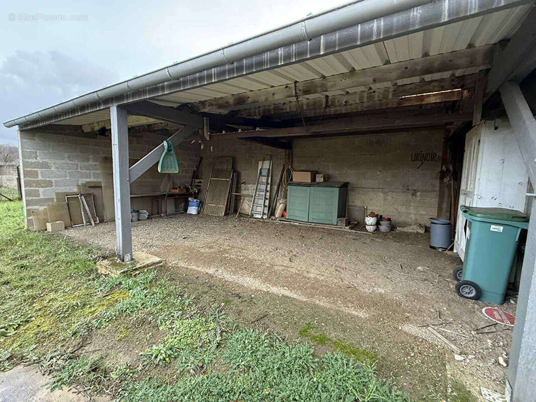 Maison à TUFFE