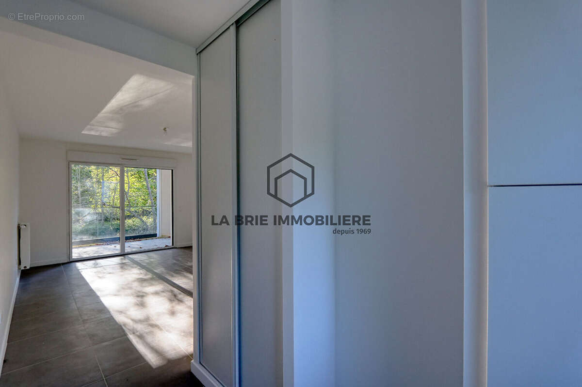 Appartement à RUBELLES