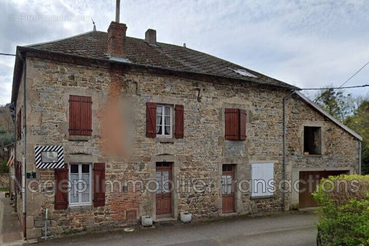 Maison à FERRIERES-SUR-SICHON