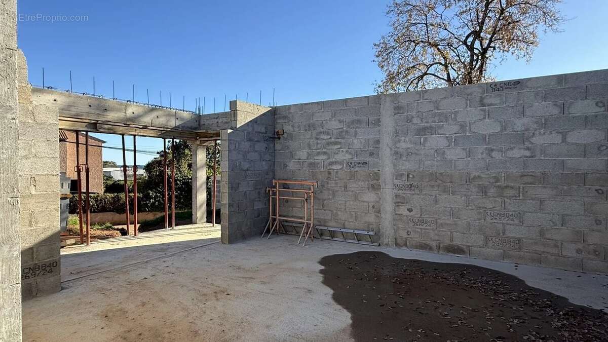 Maison à SANTA-LUCIA-DI-MORIANI