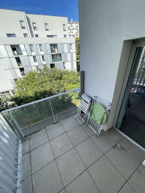 Appartement à LYON-8E