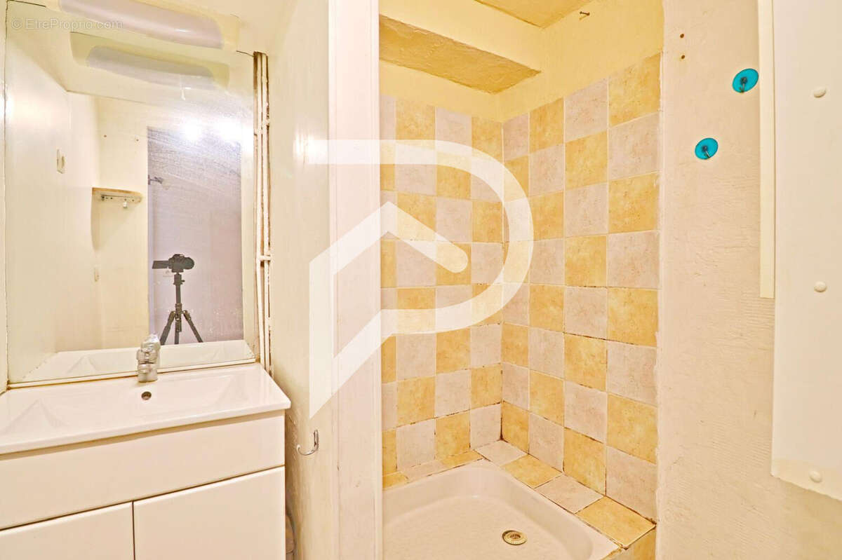 Appartement à VINON-SUR-VERDON