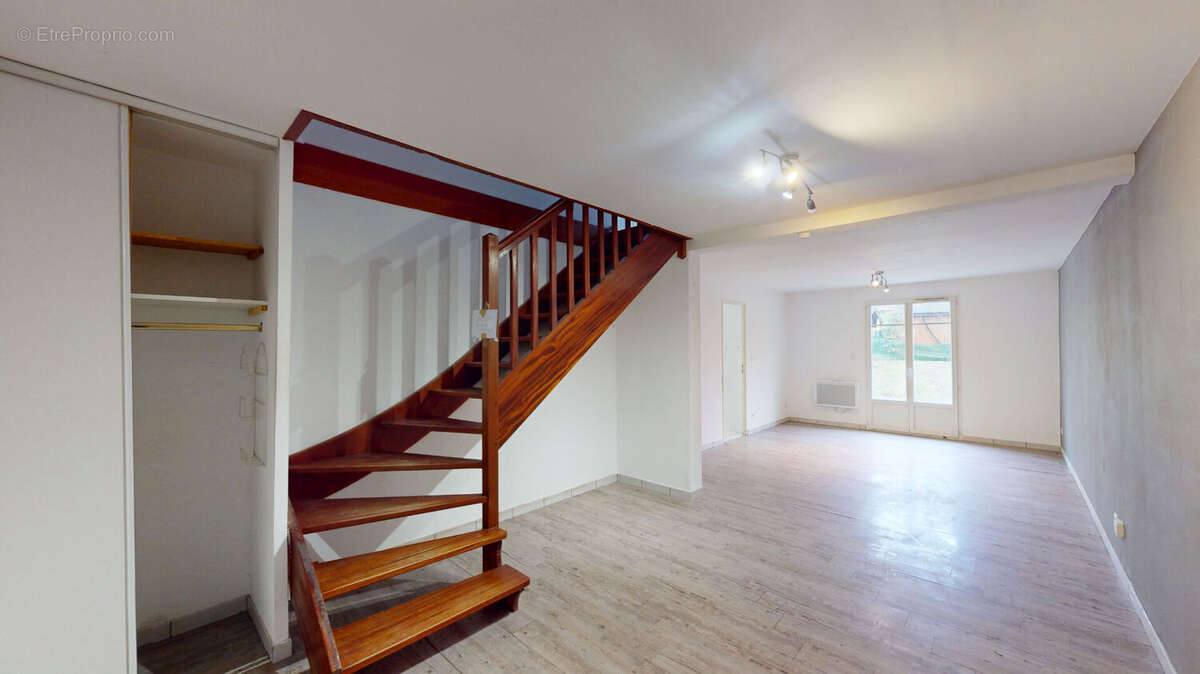 Maison à Breuillet de 85.20 m² - photo 2