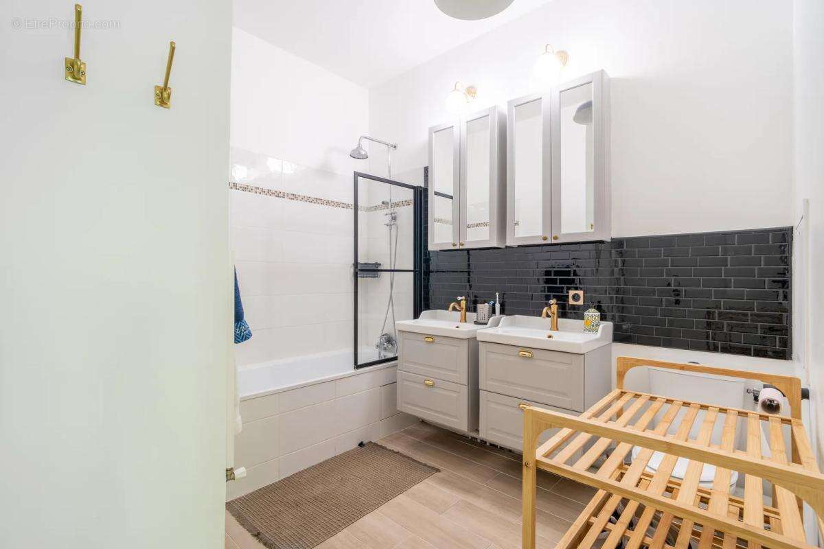 Appartement à STAINS