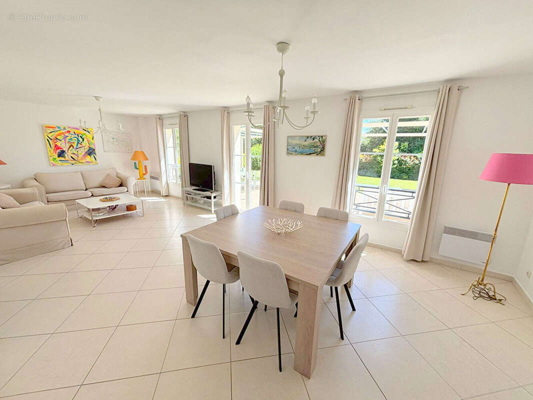 A VENDRE - Proche HARAVILLIERS Maison de 97m² - 3 chambres - 1254m² de terrain - photo 5