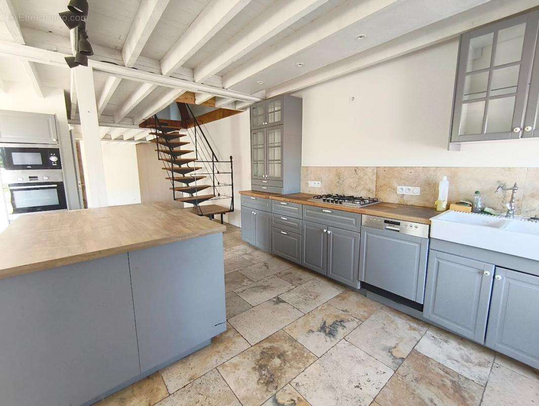 Maison à MONTMIRAIL