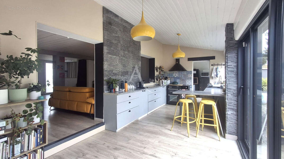 Maison à SAINT-XANDRE