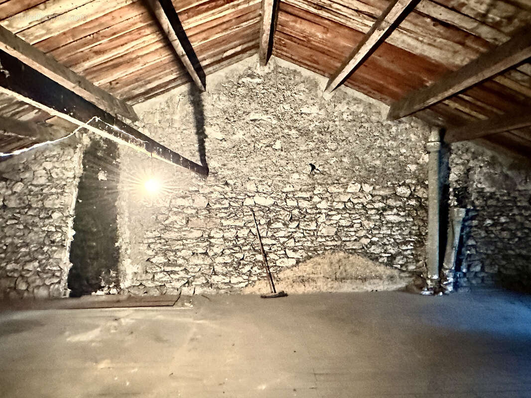 Maison à BLAYE-LES-MINES