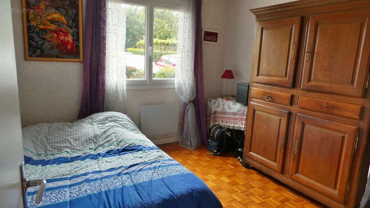 Chambre N°3 - Appartement à AIX-LES-BAINS