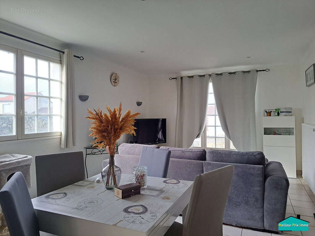Maison à Machecoul Saint Même 6 pièce(s) 131.54 m2 - photo 5