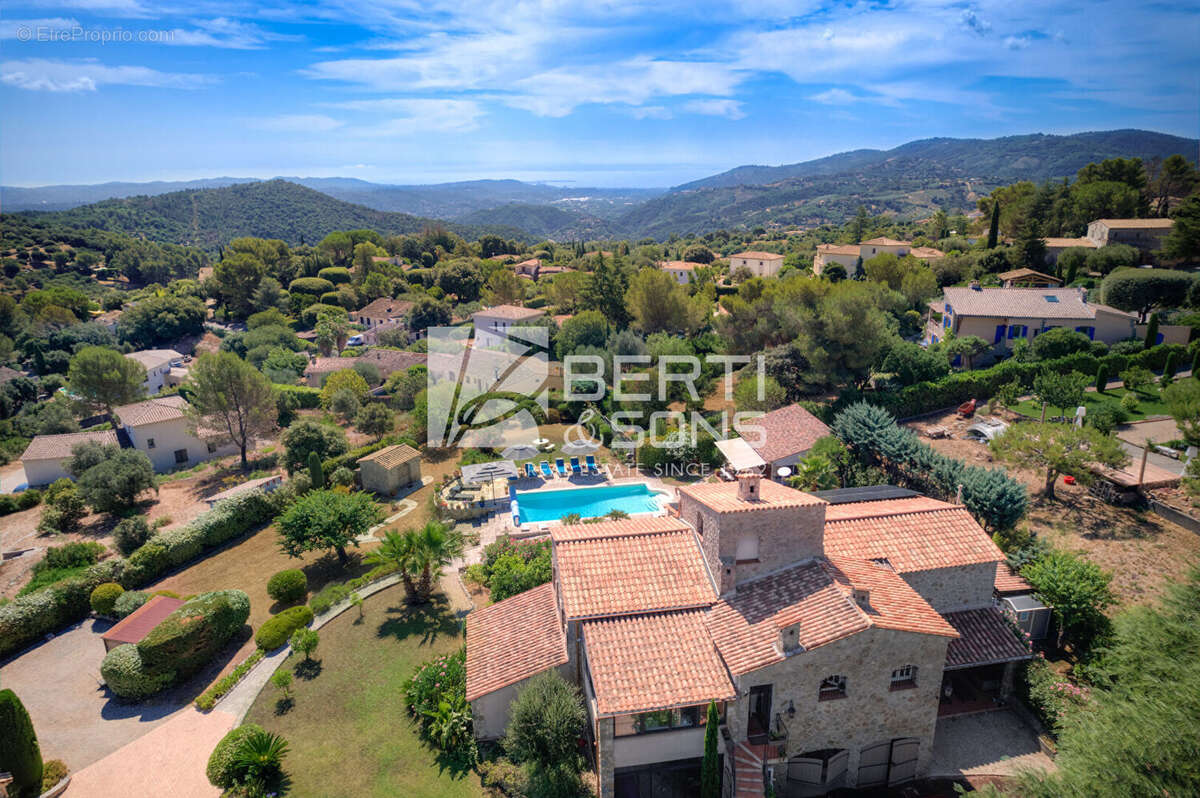 Maison à PEYMEINADE