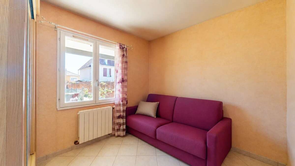 Maison 100 m² à Montfermeil  - photo 7