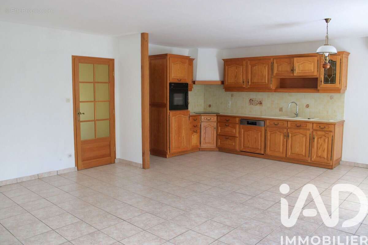 Photo 2 - Maison à SOUBISE