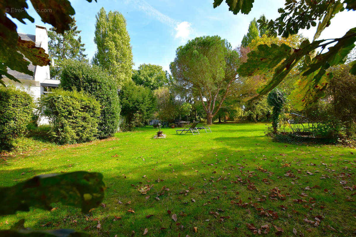 Maison à LES ESSARTS-LE-ROI