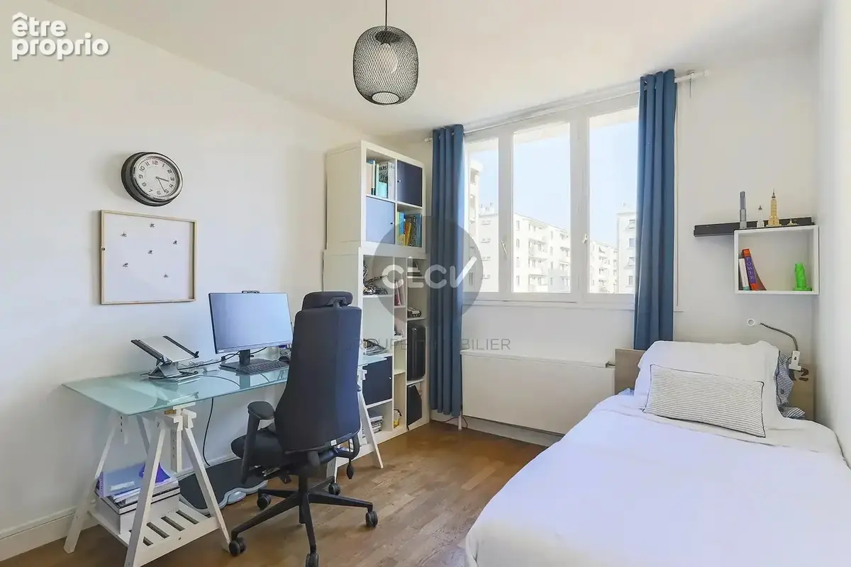 Monplaisir : T4 de standing avec grand balcon - photo 15