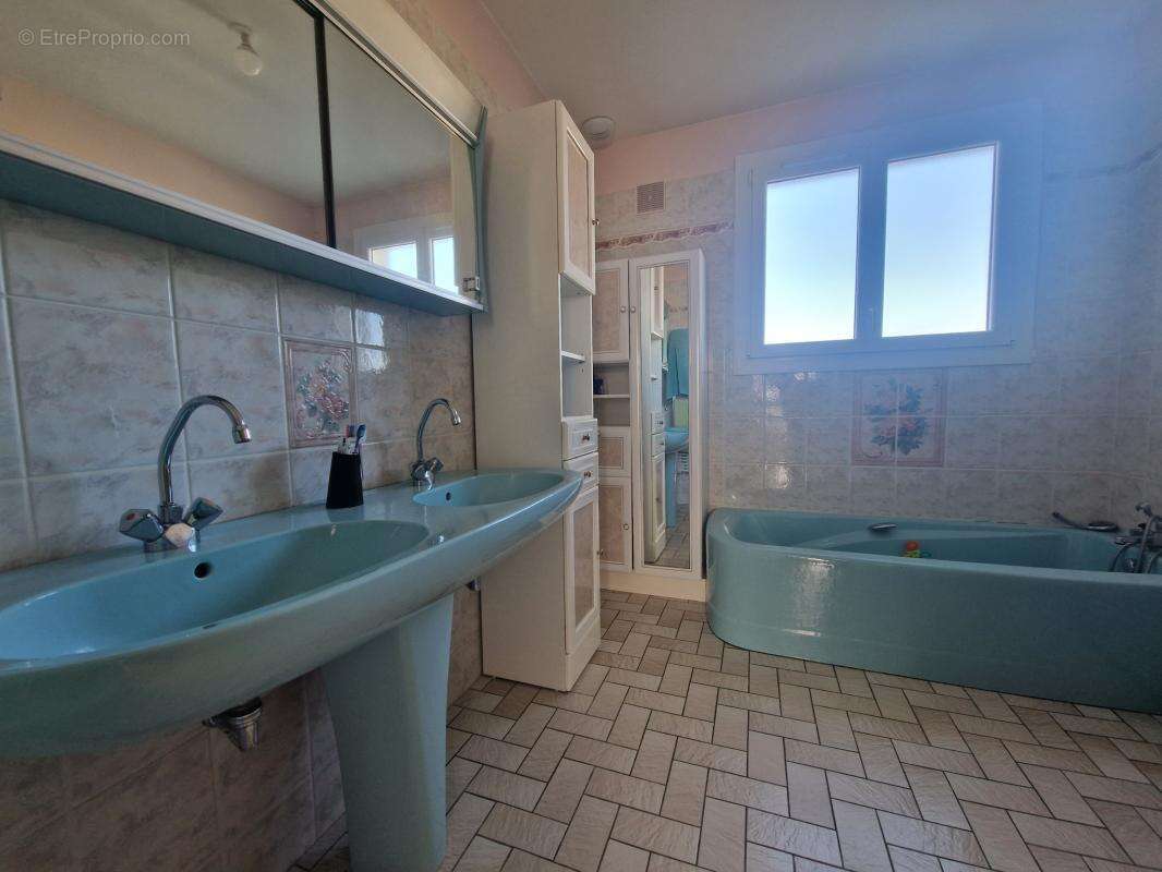 Maison à CONNERRE