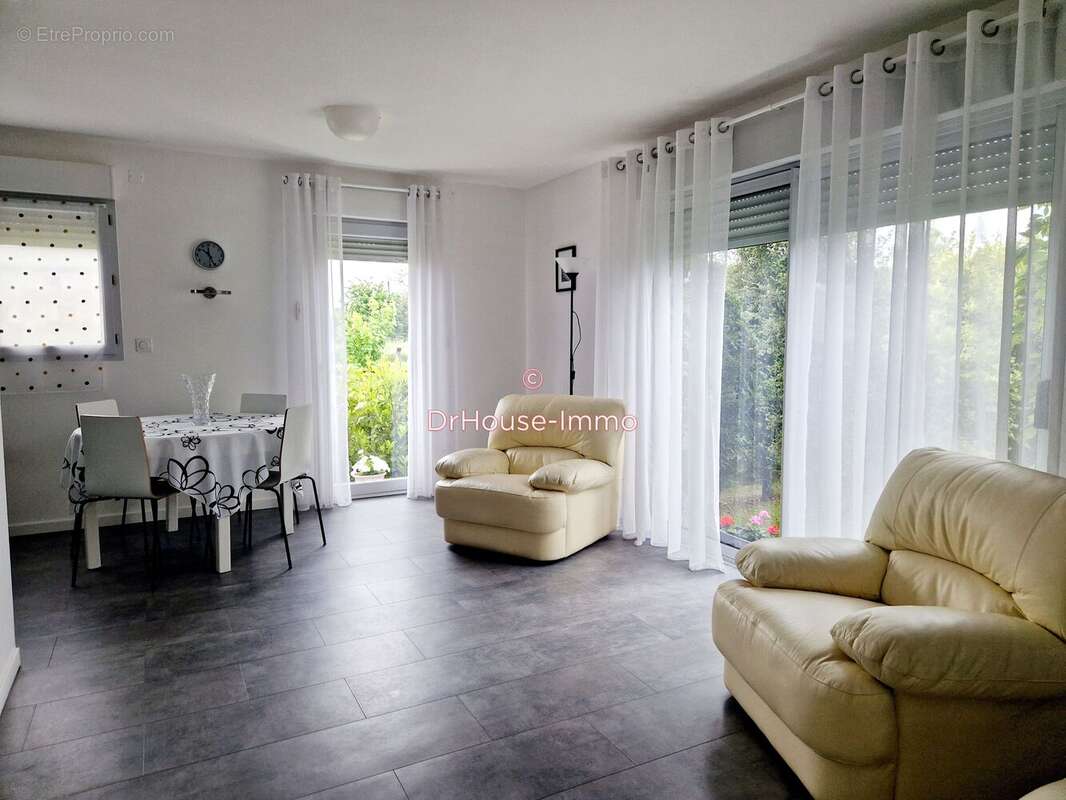 Maison à CHATTE