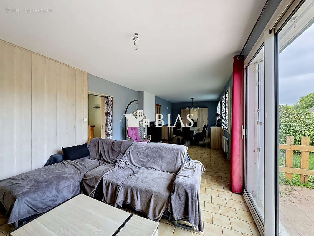 Maison 109 m² à Bourg-Achard  - photo 4