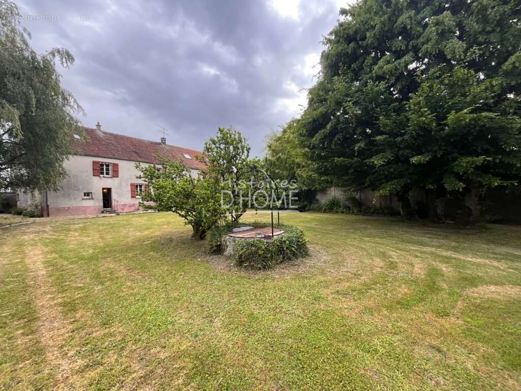 Belle propriete avec 1 annexe et 2 garages sur touquin - photo 2