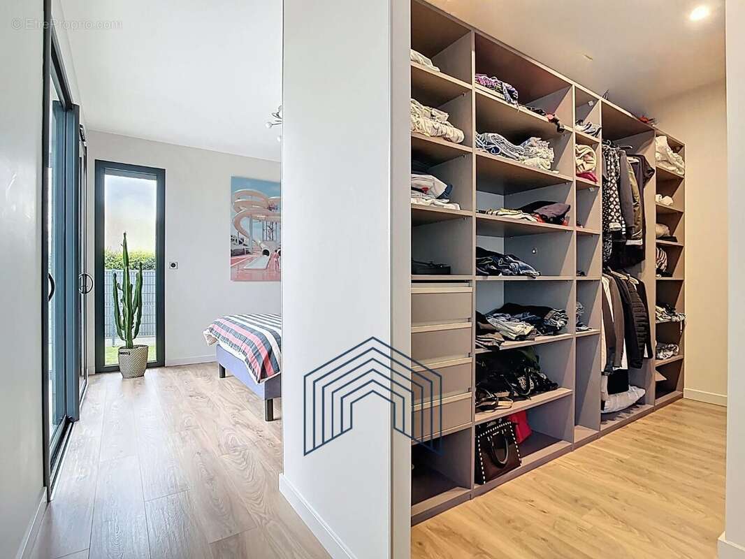 Maison à SAINT-SULPICE