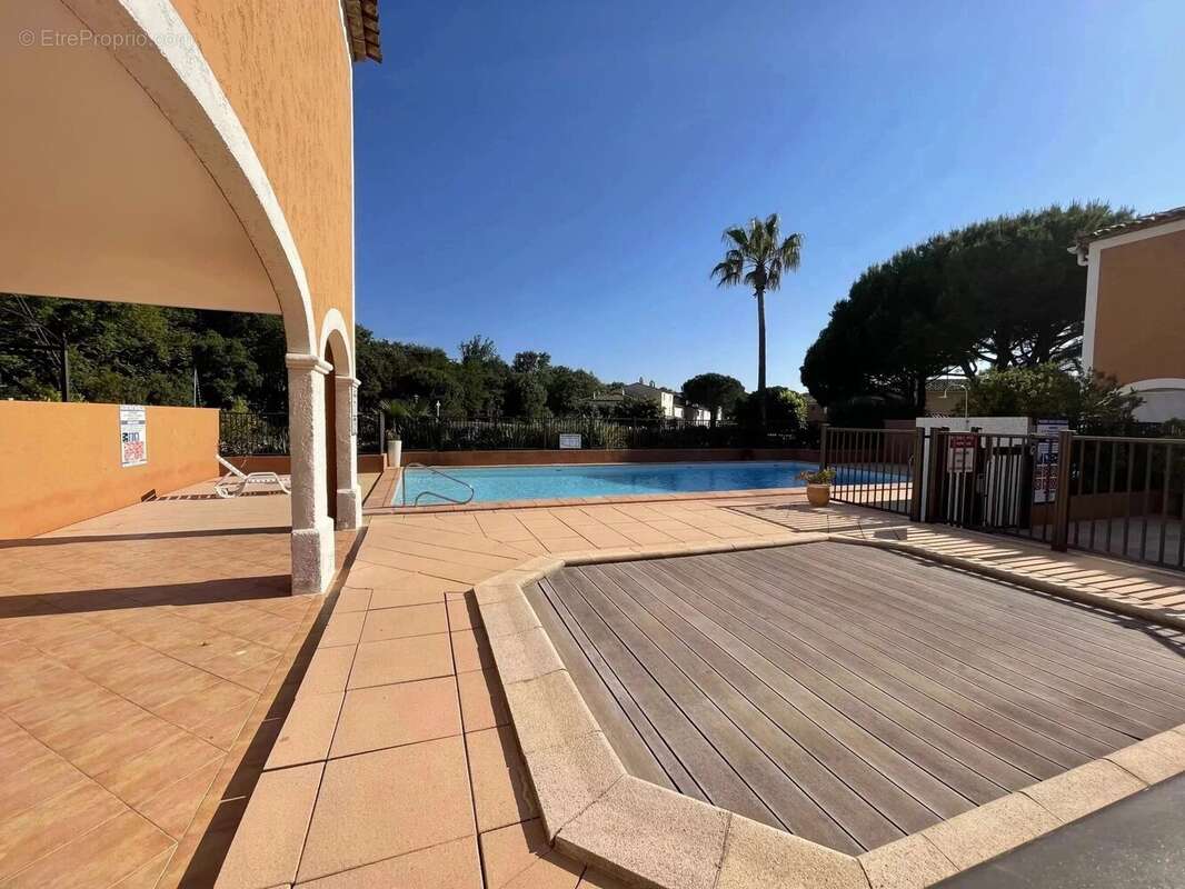 Appartement à COGOLIN