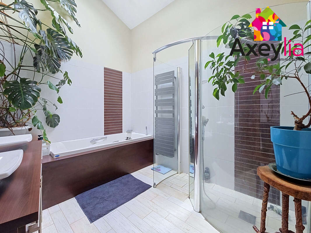 A vendre - st andre d apchon - maison de village avec charme - photo 5