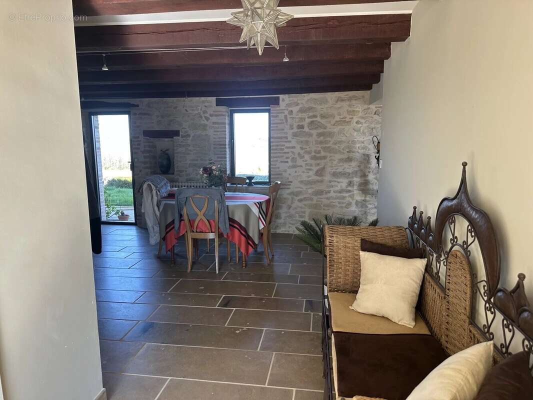 Maison à MONCLAR-DE-QUERCY