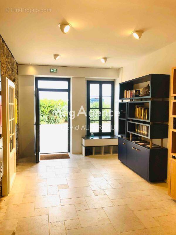 Commerce à L'ILE-D'YEU