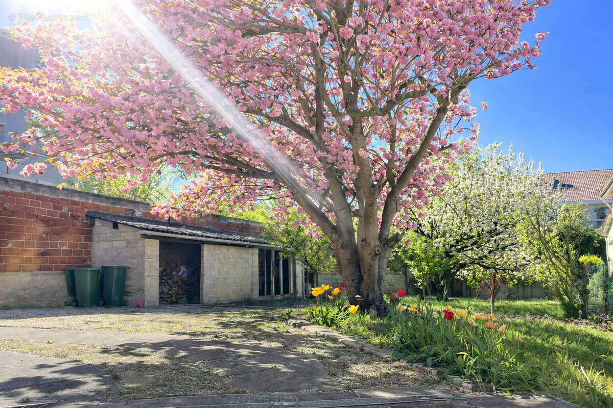 Maison à NEUILLY-PLAISANCE
