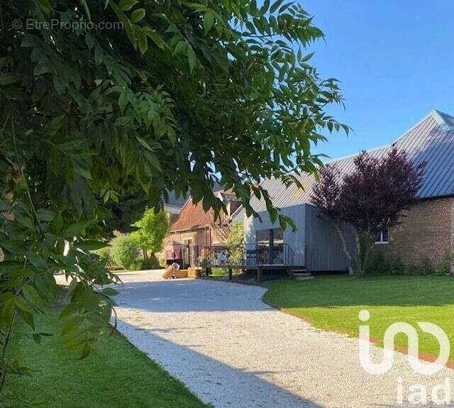Maison 300 m² à Avesnes-Le-Comte  - photo 4