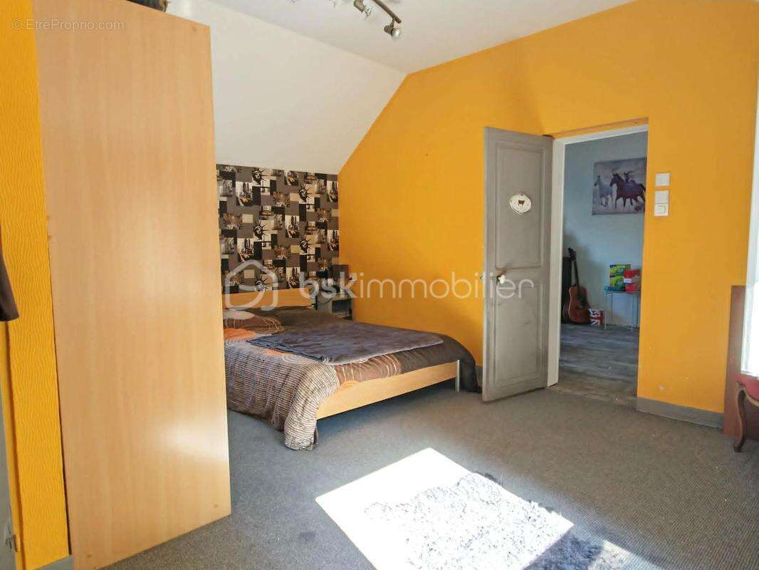 Maison de 140m² avec 4 chambre et 1 bureau à Bouttencourt 80220 - photo 11