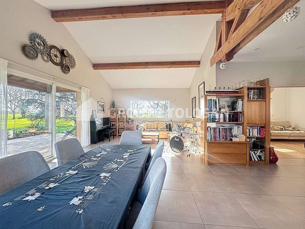 Maison à SAINT-SULPICE