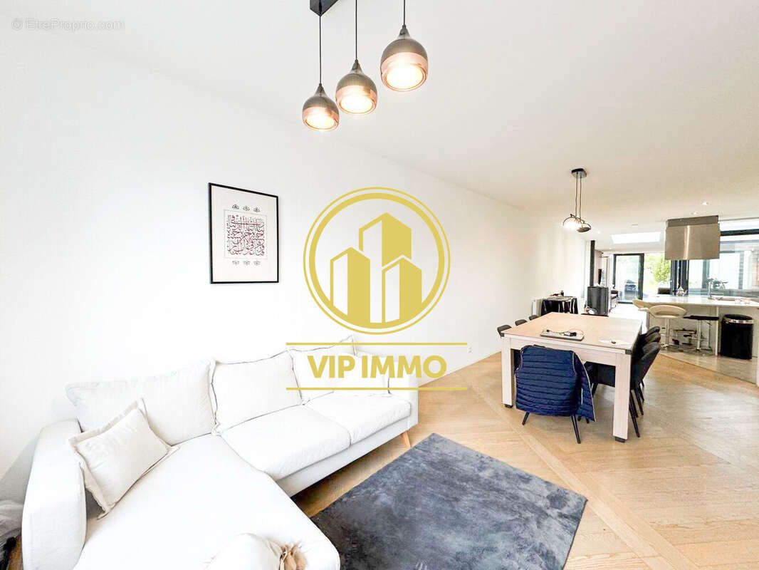 Maison à MARQUETTE-LEZ-LILLE