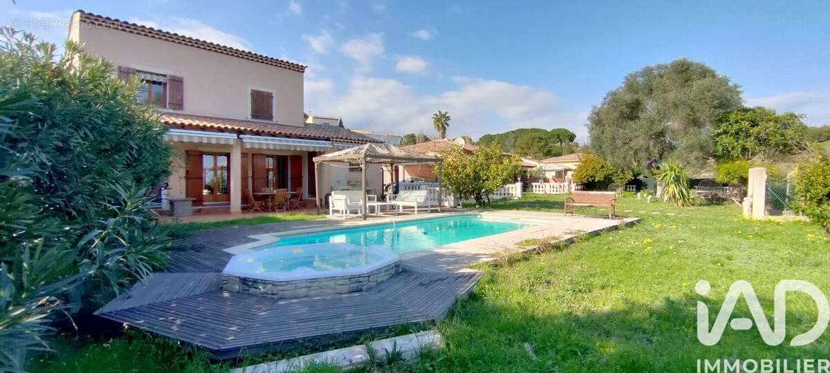 Photo 6 - Maison à VILLENEUVE-LOUBET