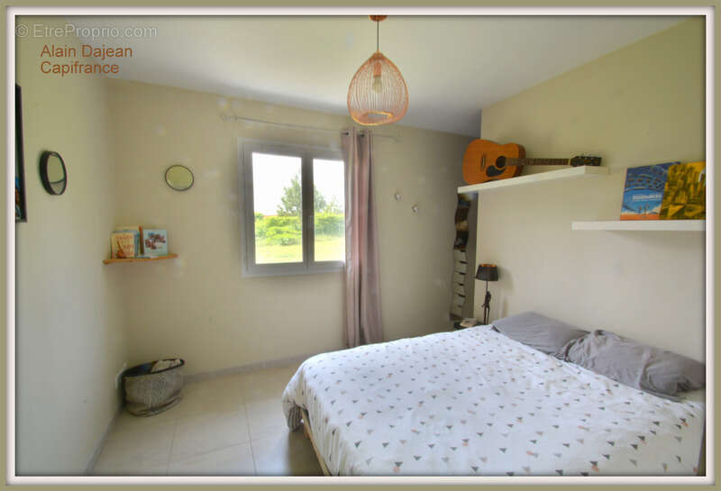 A vendre Maison Contemporaine  6 pièces MONBAHUS (47)-131 M2 -Terrain arboré 2000 M2 - photo 8