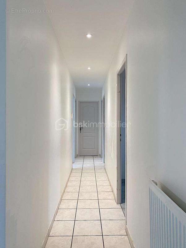 Maison à LE HAILLAN