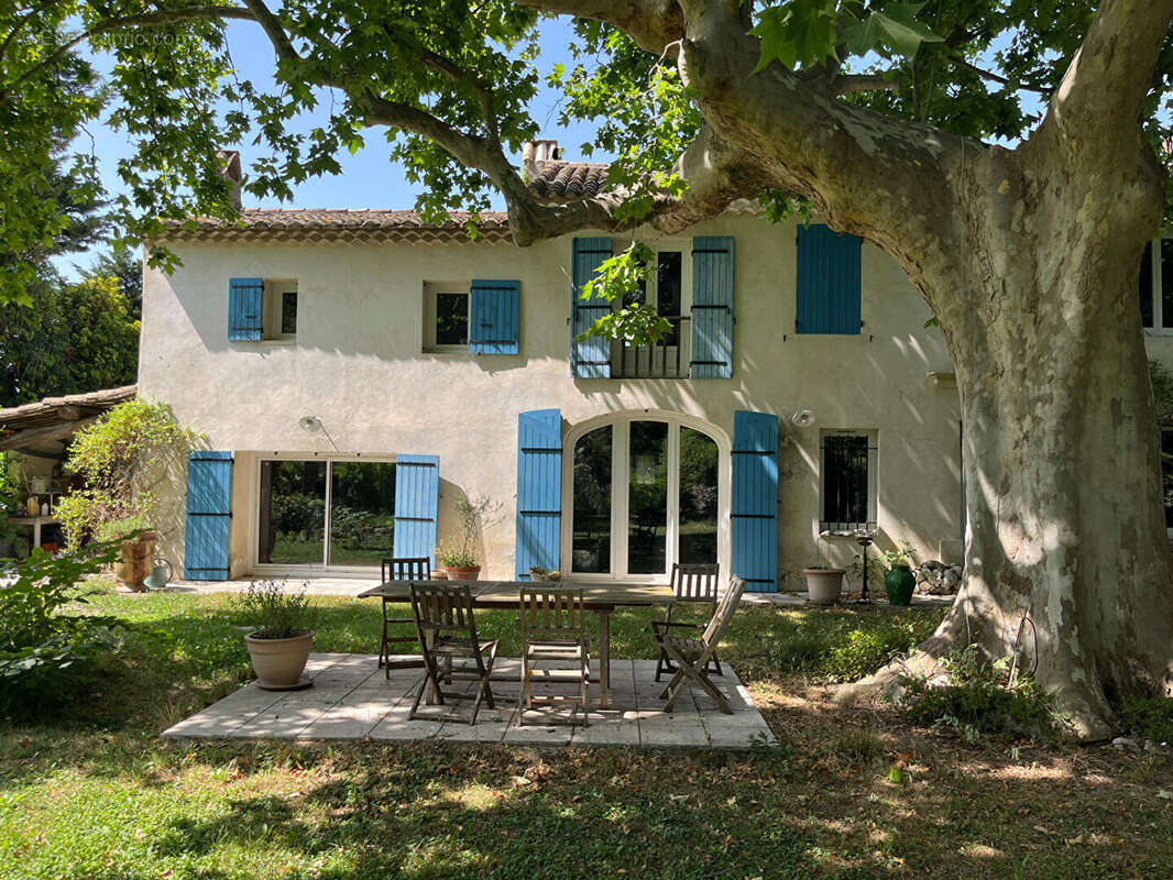 Maison à CHATEAURENARD