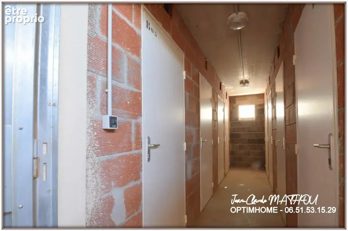 A vendre appartement T2 41 m² avec terrasse, vue campagne, 2 parkings et piscine - 11200 Lézignan-Corbières - photo 8