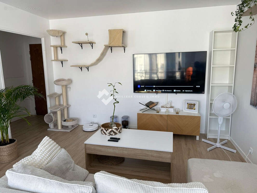 Appartement 46 m² à Torcy  - photo 3