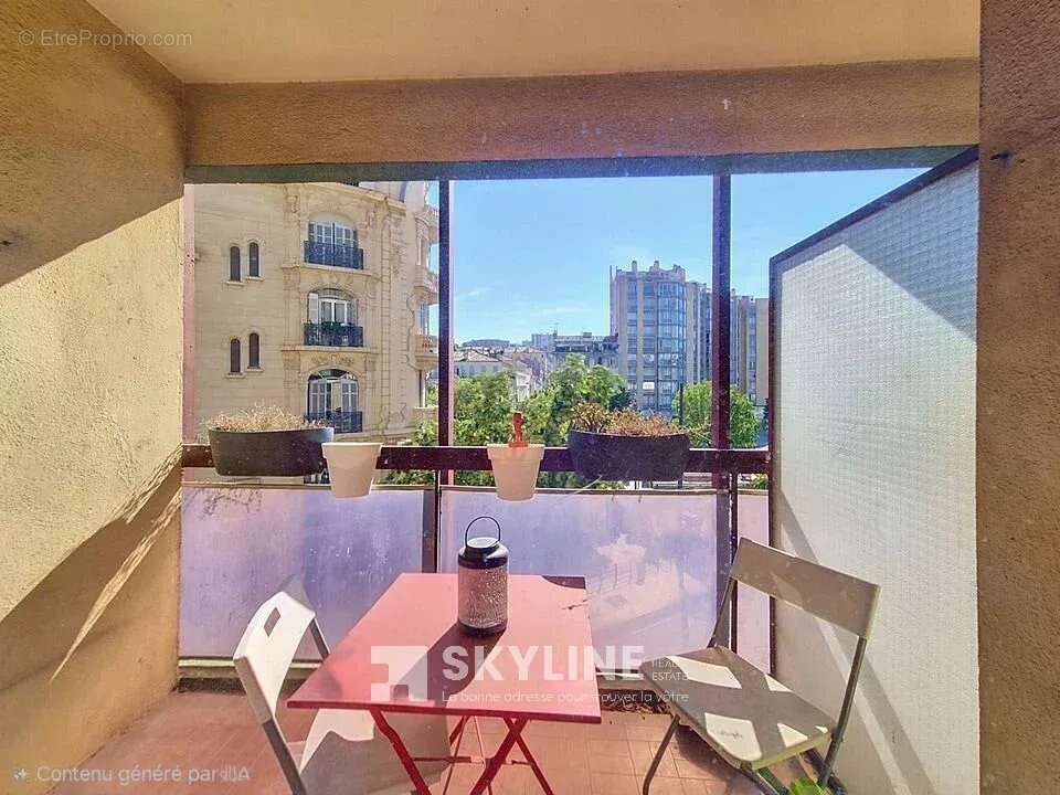 Appartement à MARSEILLE-6E