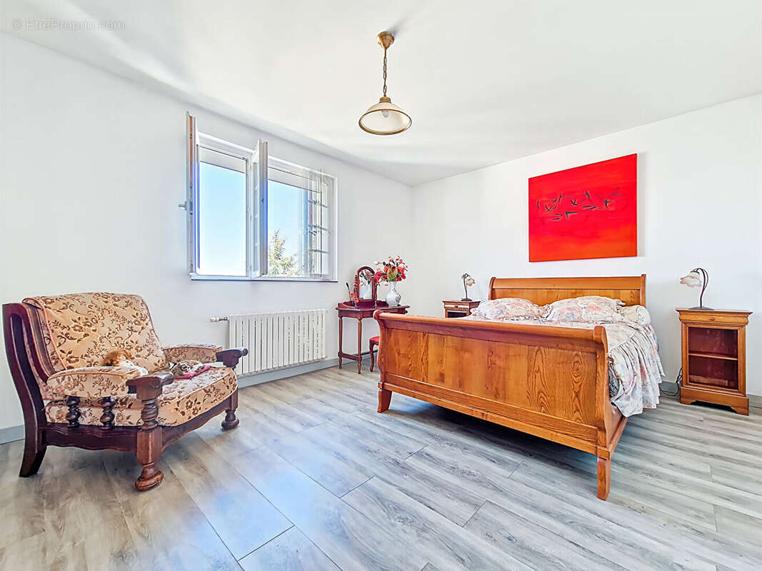 Maison à SAINT-BARTHELEMY-D&#039;ANJOU